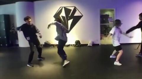 剑心舞蹈视频在线观看,在线欣赏剑心舞蹈魅力瞬间