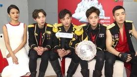 校园接吻视频在线观看,揭秘校园接吻视频的甜蜜瞬间