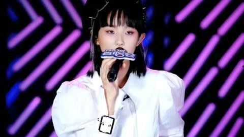 张钰琪爆料钢琴视频播放,指尖舞动演绎音乐魅力