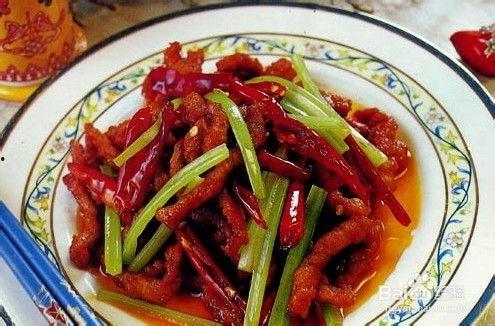 酱爆牛肉爆料怎么做视频,家常美味轻松学