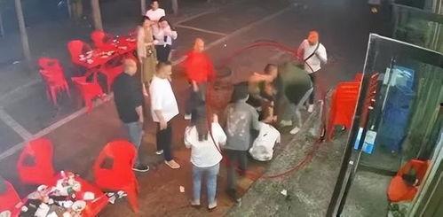 外国爆料唐山打人视频,街头冲突视频曝光引发社会关注