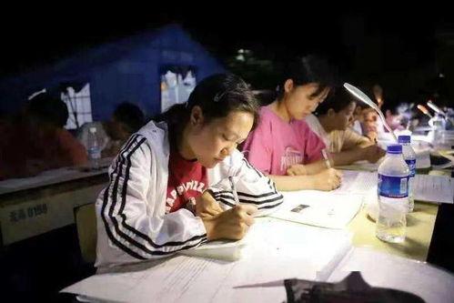 三点在线观看,三点在线观看的奇妙之旅