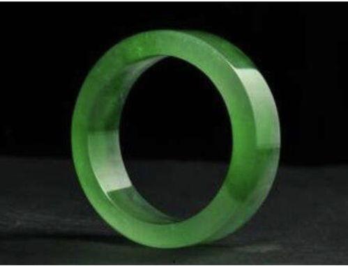 翡翠寄售爆料流程视频,视频带你一探究竟