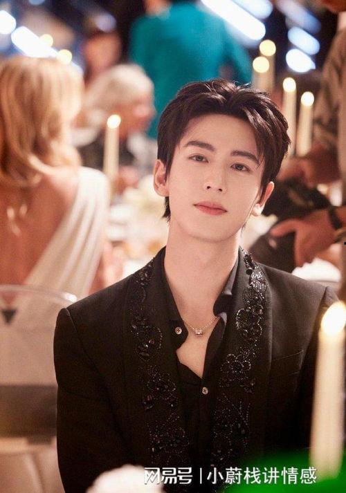 娱乐圈爆料白鹿张凌赫视频,幕后视频曝光！