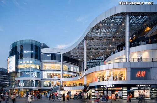 龙湖天街热点爆料事件视频,视频揭秘现场惊心动魄瞬间