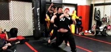 搏击爆料视频,独家视频曝光惊人幕后真相